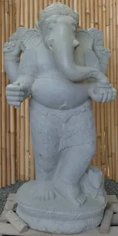 Ganesha, stehend, ca. 140 cm hoch, Flussstein 